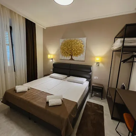 Aaa & With Free Private Parking * Pula
