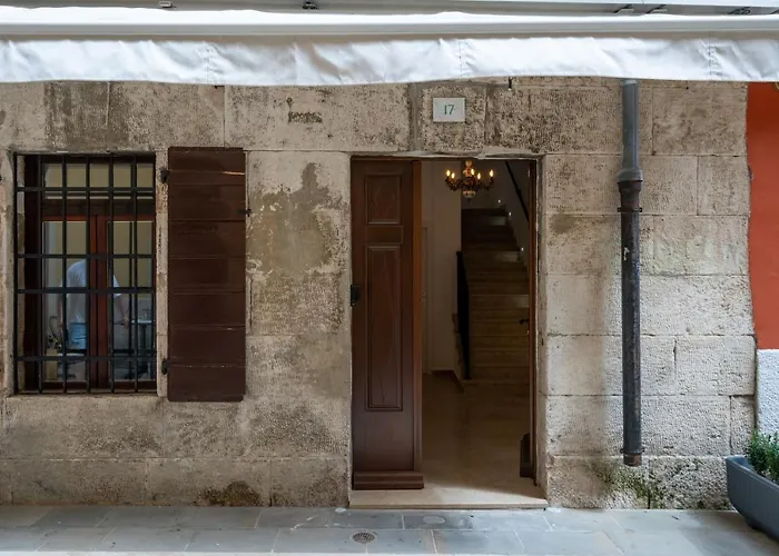 Appartamento Aaa & With Free Private Parking - Reservation Needed *