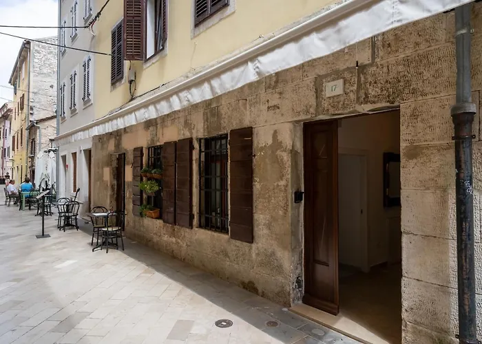 Appartamento Aaa & With Free Private Parking - Reservation Needed Pola