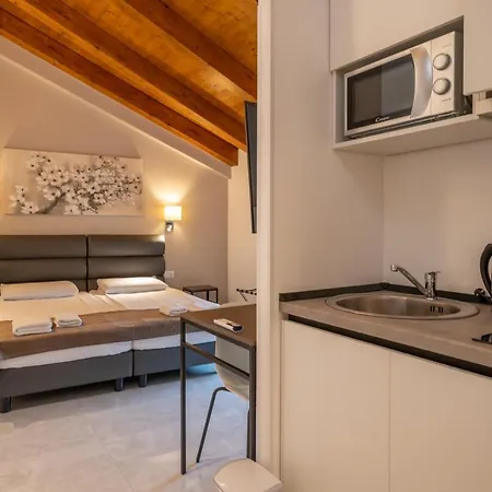 Apartment Aaa &